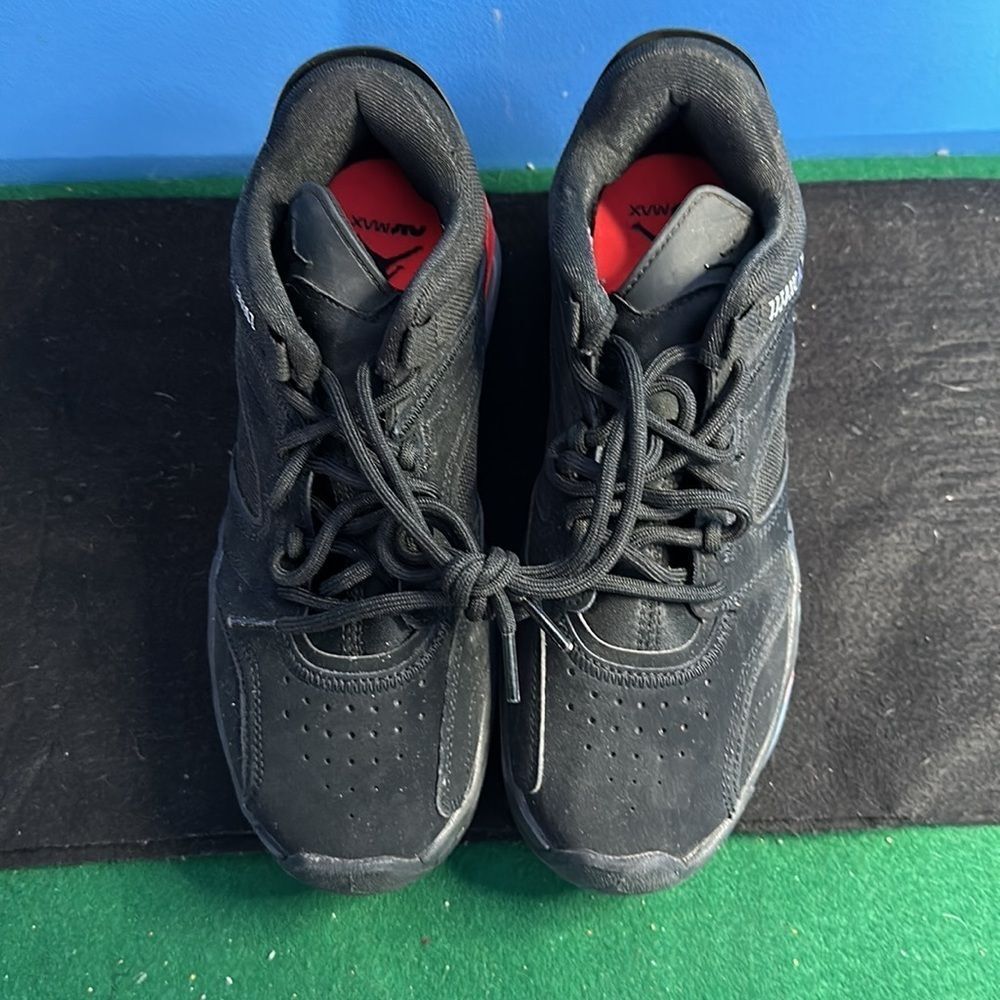 Nike Air Max Black Low Top Sneakers DA8032-006 Size 5 Athletic Shoes